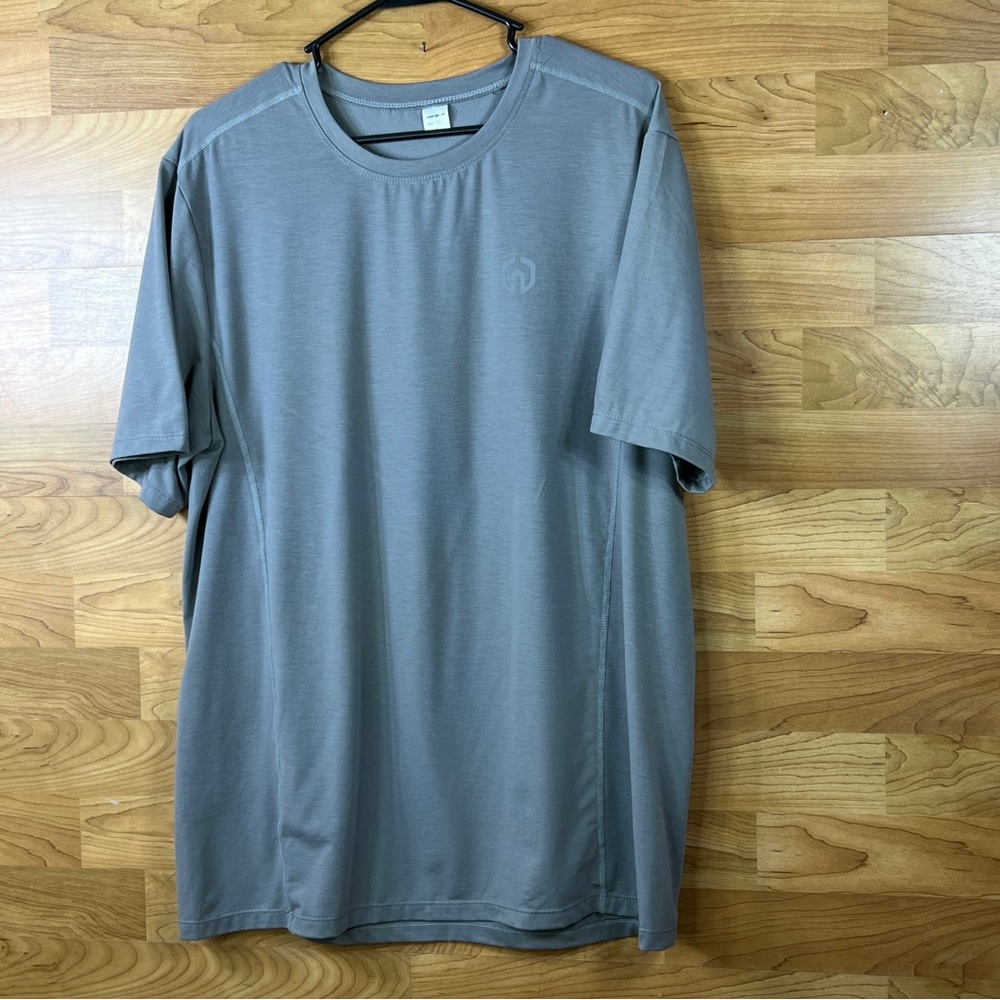 Neleus Size Large Short Sleeve Crewneck Athletic Gray Shirt